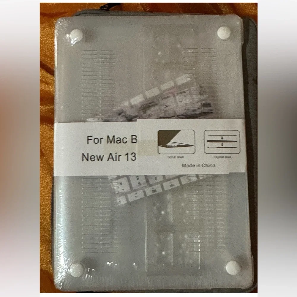 MacBook Air 13 inch Case with Zip Case Set